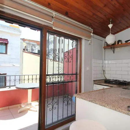 Luxury At Taksim Apartment